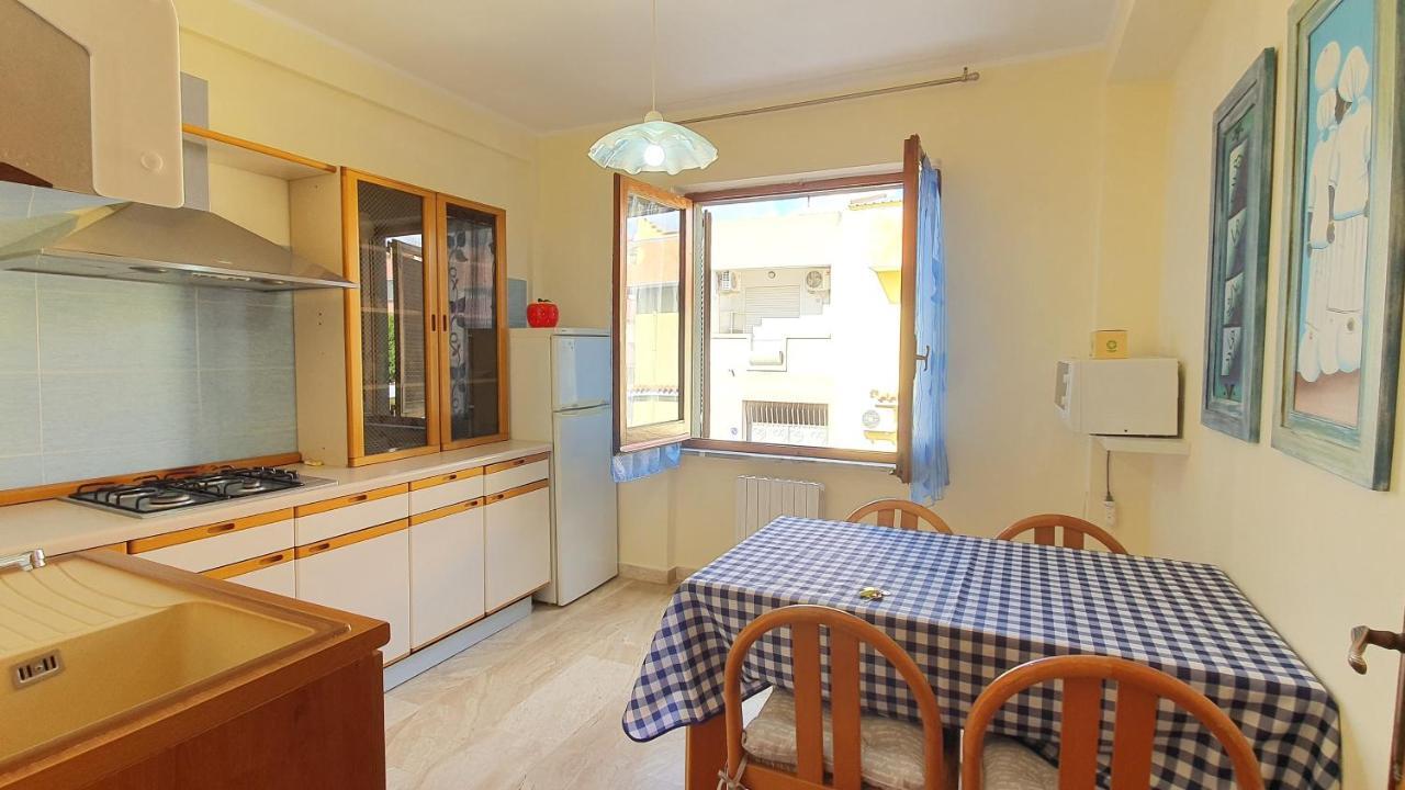 EM Holiday Apartment Quartu SantʼElena Exterior foto