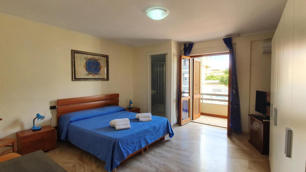 EM Holiday Apartment Quartu SantʼElena Exterior foto