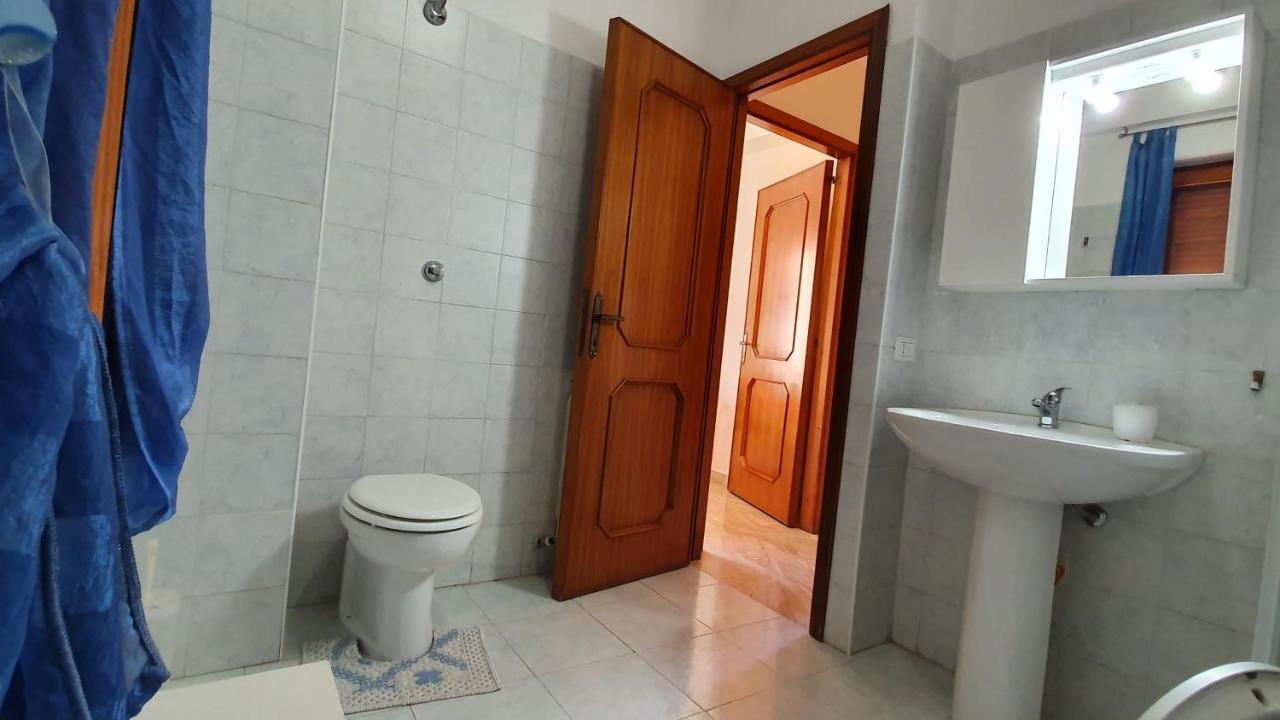 EM Holiday Apartment Quartu SantʼElena Exterior foto