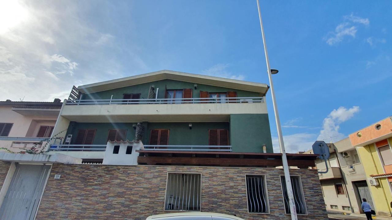 EM Holiday Apartment Quartu SantʼElena Exterior foto