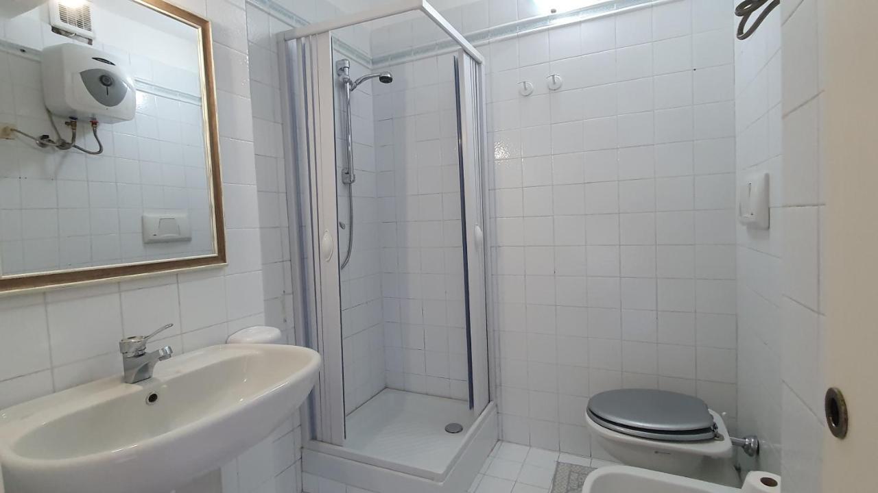 EM Holiday Apartment Quartu SantʼElena Exterior foto